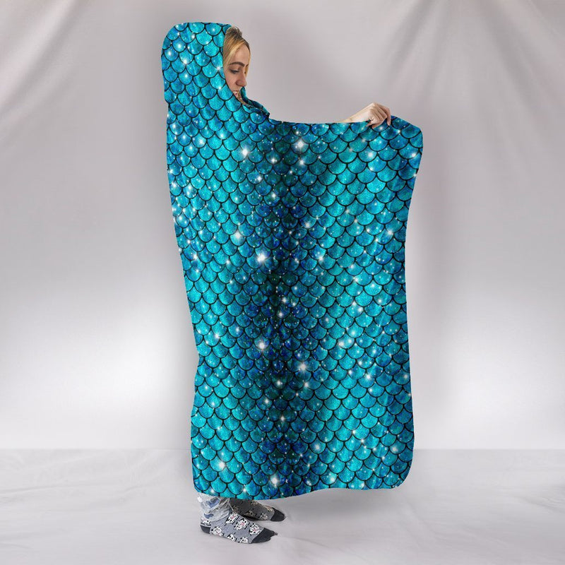 Sparkly Mermaid Scale Hooded Blanket interestprint