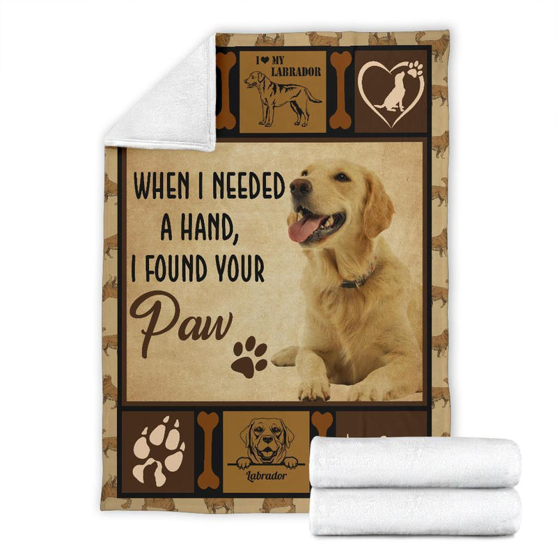 When I Needed A Hand I Found Your Paw Labrador Fleece Blanket interestprint