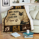 When I Needed A Hand I Found Your Paw- Siamese Cat Fleece Blanket interestprint